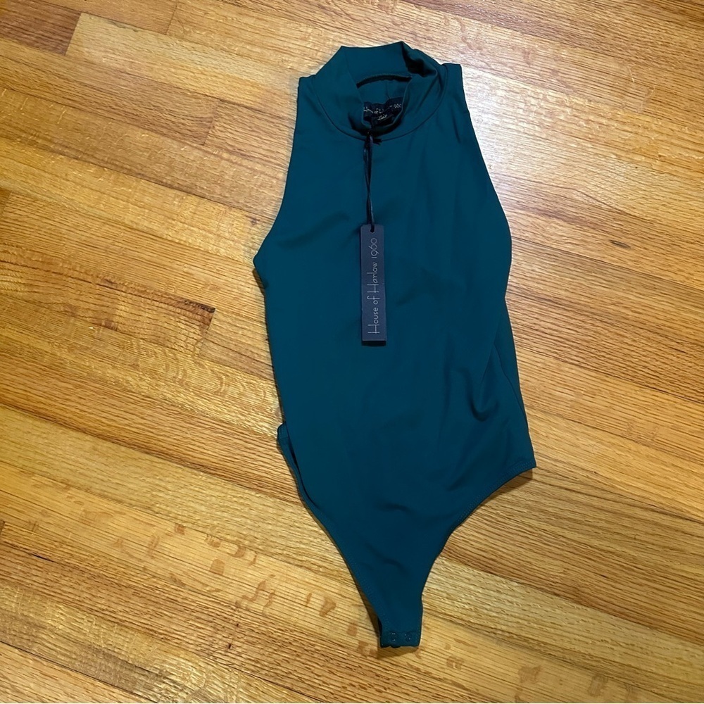 House Of Harlow 1960 Women Sleeveless Crew Neck Nylon Bodysuit Green SZ S (b2